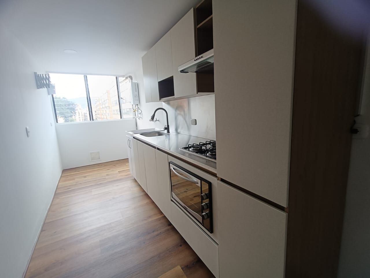 3 Habitaciones Habitaciones, ,2 BathroomsBathrooms,Apartamento,En Arriendo,1208